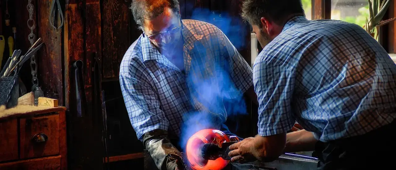 5 danske glaspusterier med besøgsatelierer