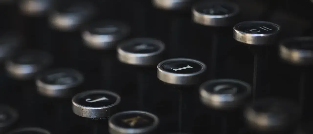 Hvad er komposition i en novelle? Sådan skaber du struktur, spænding og følelser