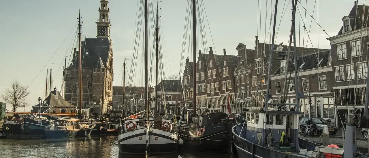 Hvor finder man danske kunstnerresidenser for billedkunstnere?