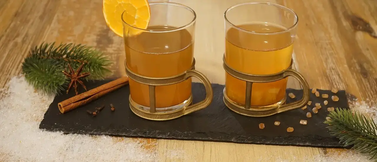 Hvor meget gløgg pr person? Den smarte guide til perfekt julehygge