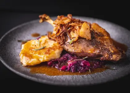 Hvorfor spiser vi and til Mortensaften?