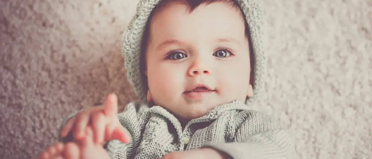 Hvorfra stammer studenterhuens farver og bånd?