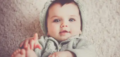 Hvorfra stammer studenterhuens farver og bånd?