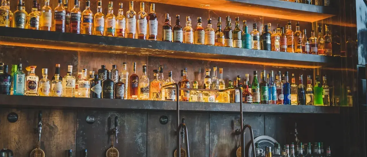 Medvirkende i Sams Bar